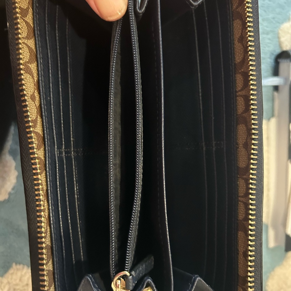 Coach Navy Blue Leather Wallet - Picture 4 of 4